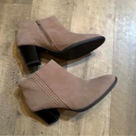 Vionic Georgia Orthaheel Studded Ankle Boots - Picture 5 of 11